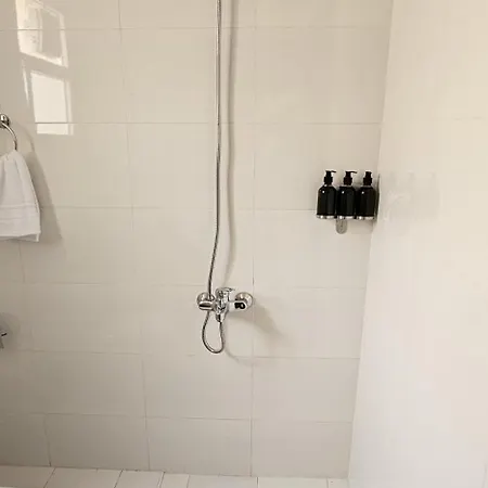 Luxurious Furnished Apartment Prime Location Al Mafraq Exterior foto