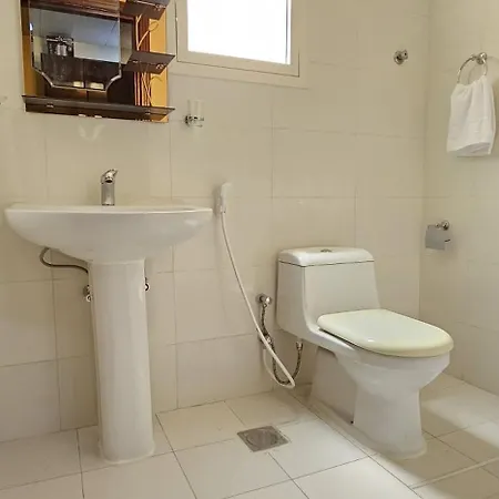 Luxurious Furnished Apartment Prime Location Al Mafraq Exterior foto